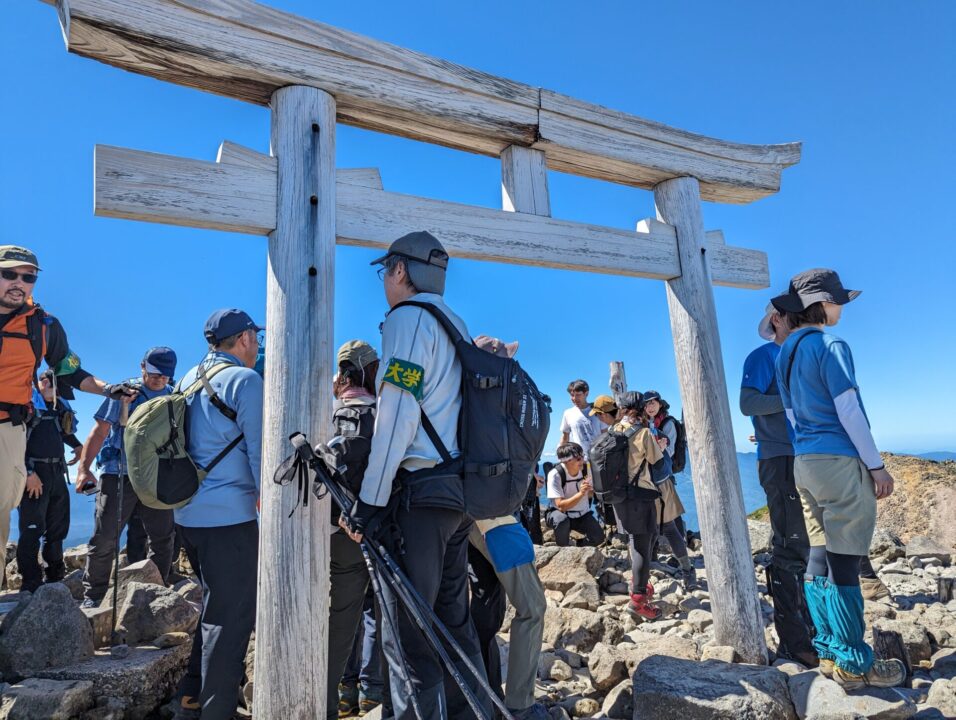 剣ヶ峰の鳥居