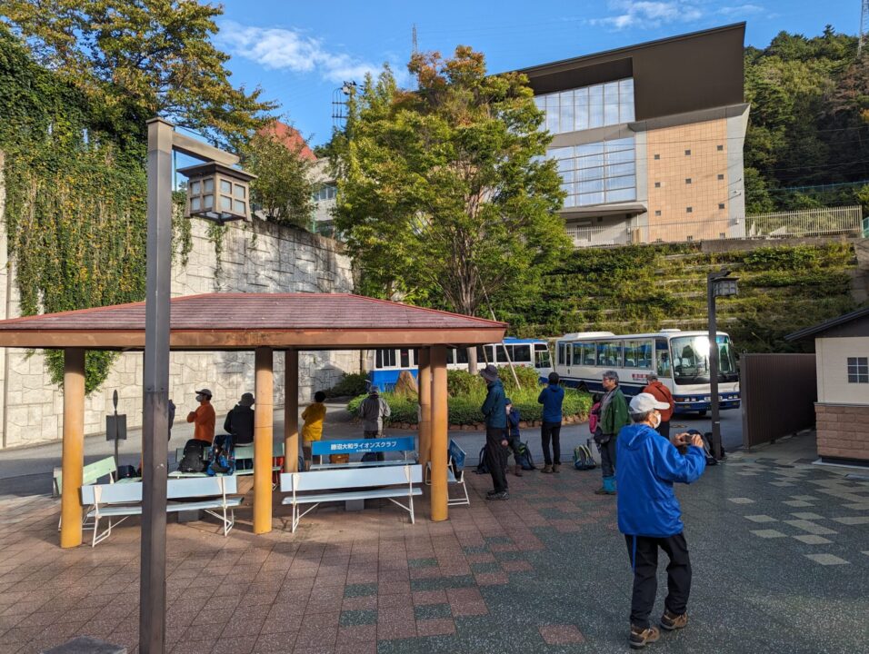 甲斐大和駅のバス停