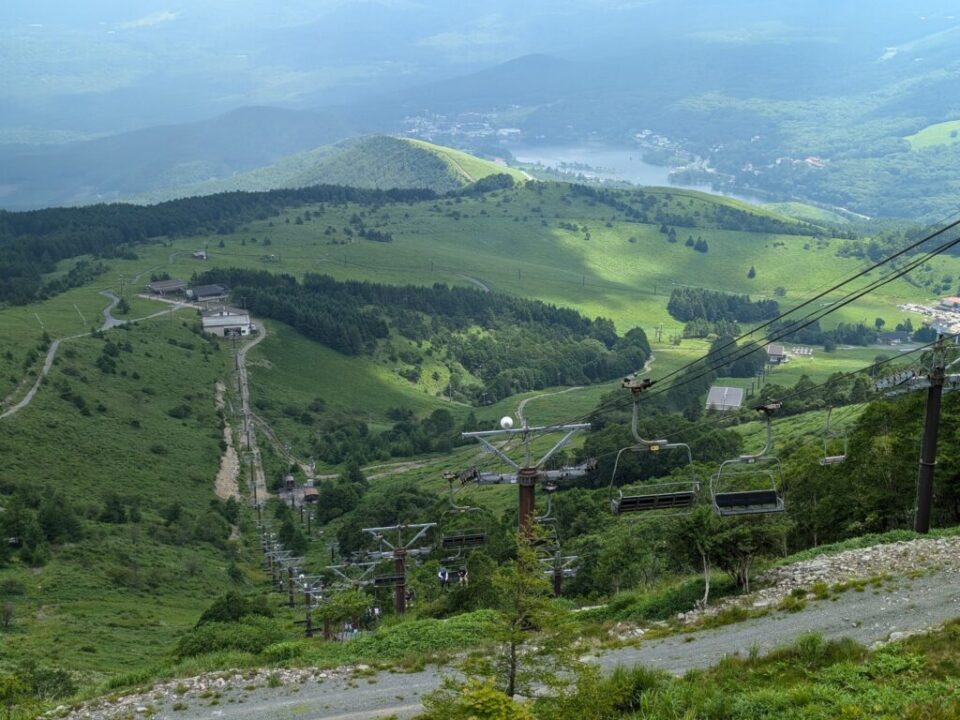 車山山頂から白樺湖方面に下る