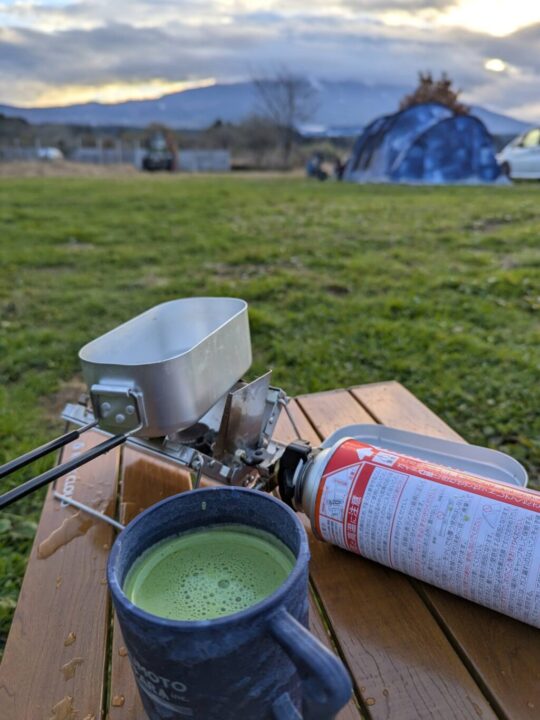 ふもとっぱらキャンプ場の抹茶ラテ