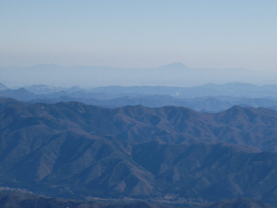 絶景スポットから筑波山を望む