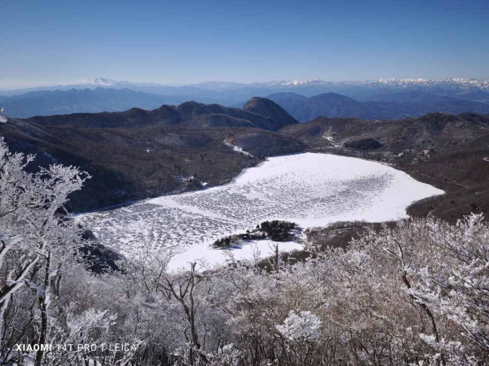 駒ケ岳から大沼を見下ろす