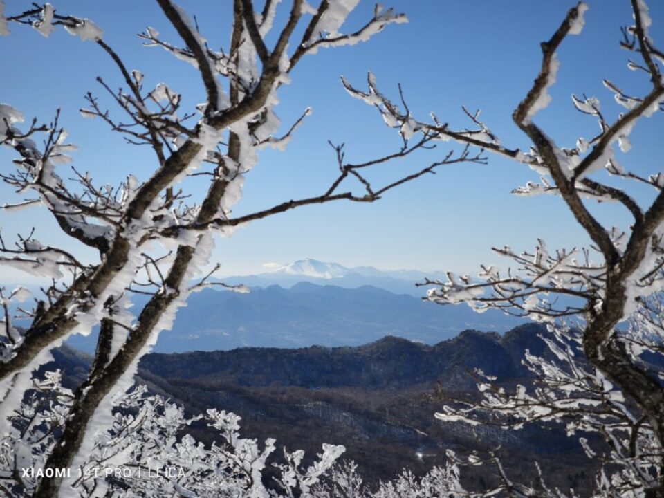 駒ケ岳から浅間山を望む