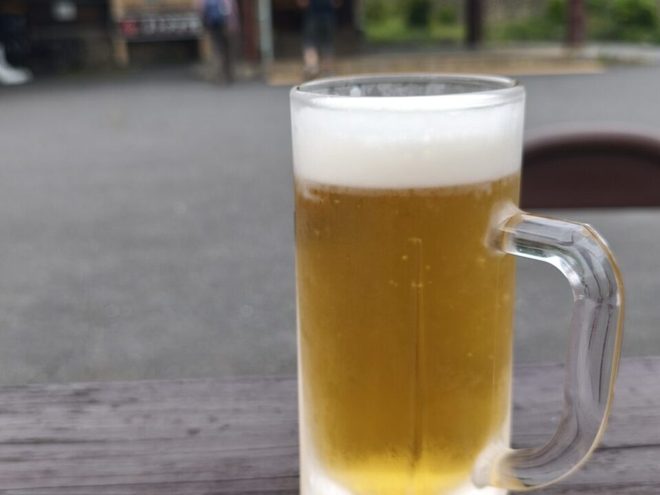 鳩ノ巣駅駅前で乾杯