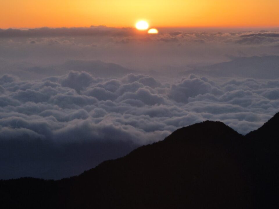燕山荘での御来光