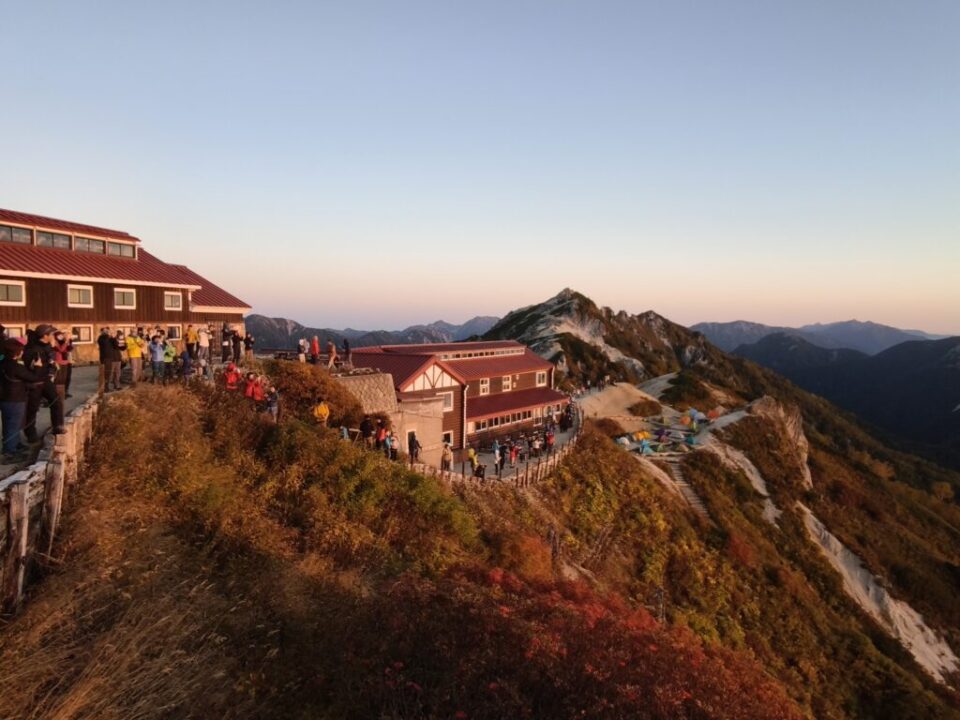 燕山荘での御来光