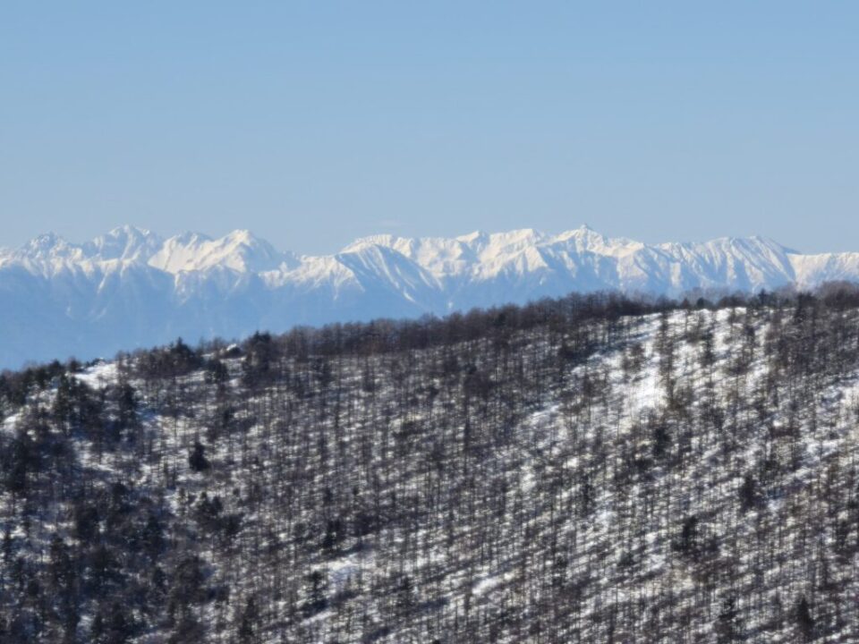 北アルプス、槍ヶ岳も見える