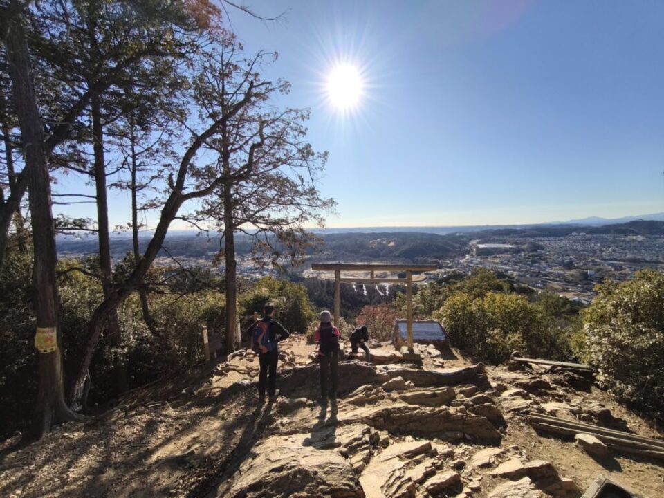 金刀比羅神社前　二の鳥居